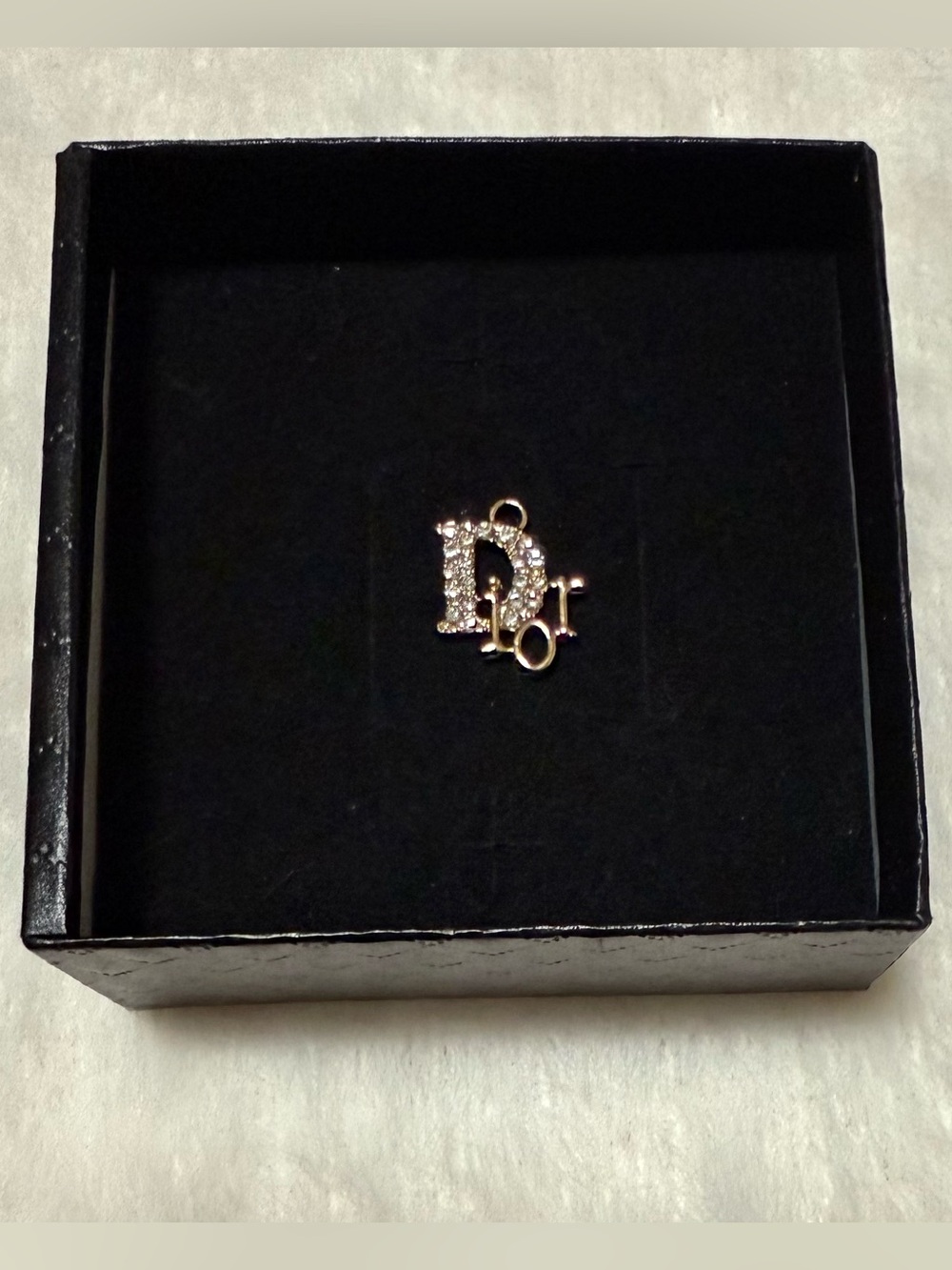 Mini-Pendant/Charm in Gold-tone